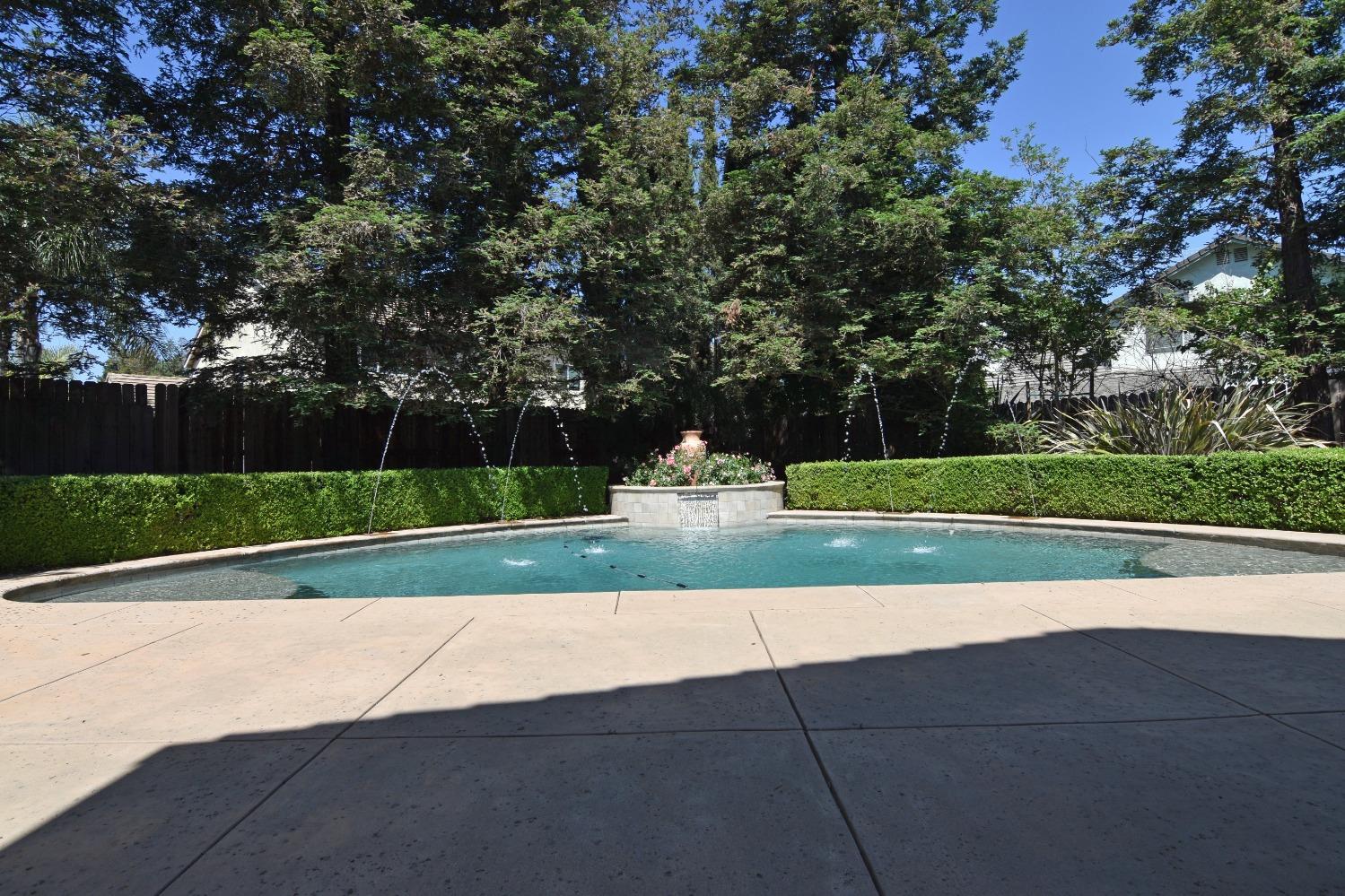 Detail Gallery Image 25 of 46 For 1070 Button Ct, Turlock,  CA 95382 - 5 Beds | 3 Baths