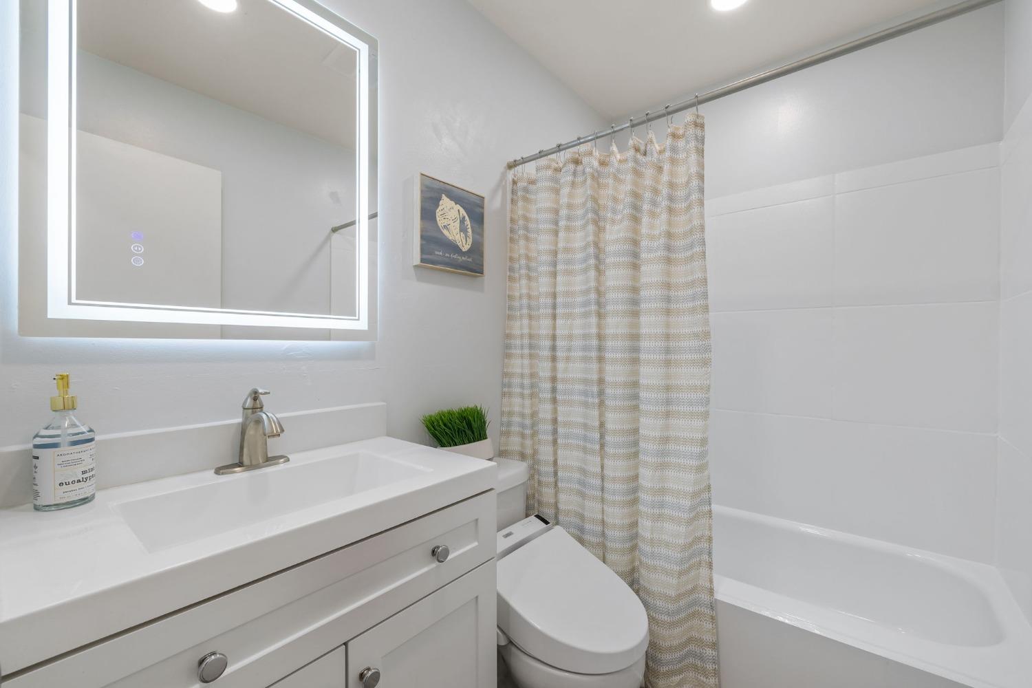 Photo #14: 225058740 Listing: Photo #14