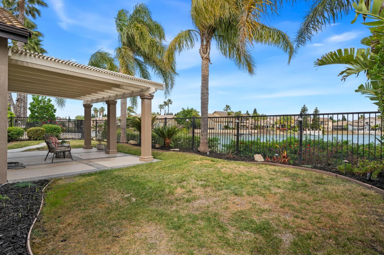 Detail Gallery Image 32 of 33 For 261 Vista Creek Cir, Sacramento,  CA 95835 - 5 Beds | 3/1 Baths