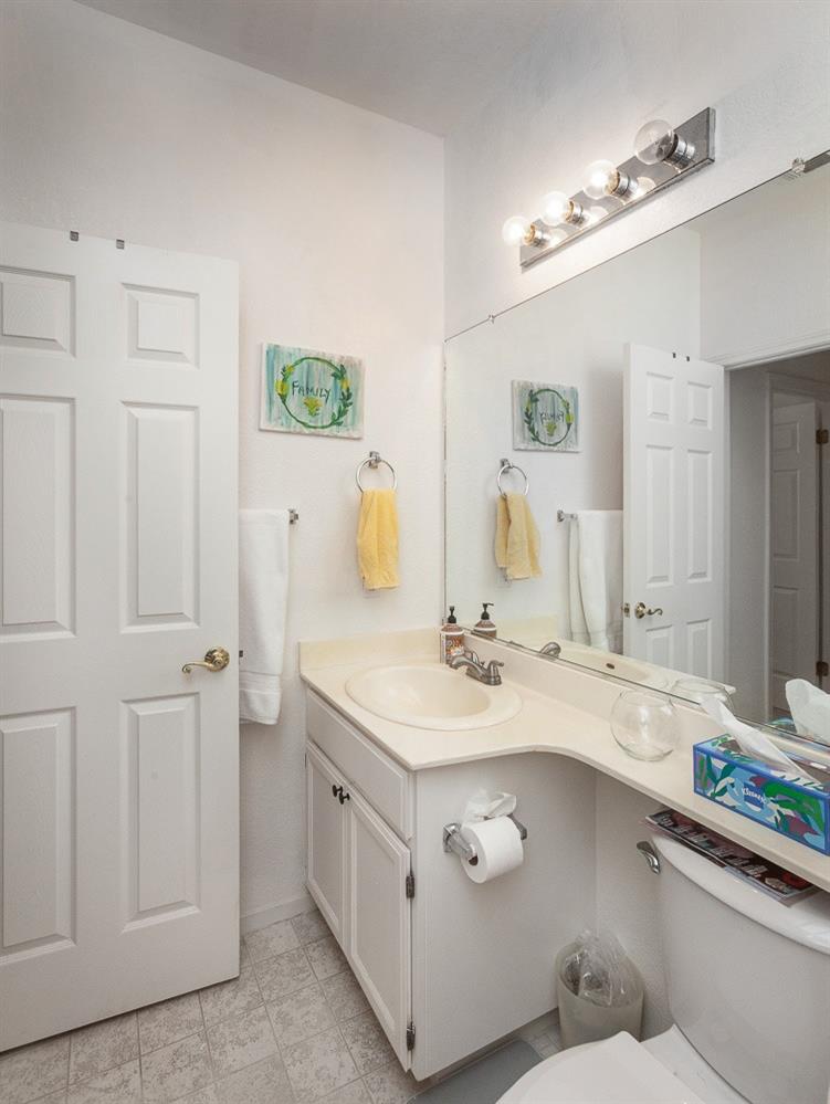 Detail Gallery Image 32 of 44 For 3070 Carousel Cir, Stockton,  CA 95219 - 3 Beds | 2 Baths