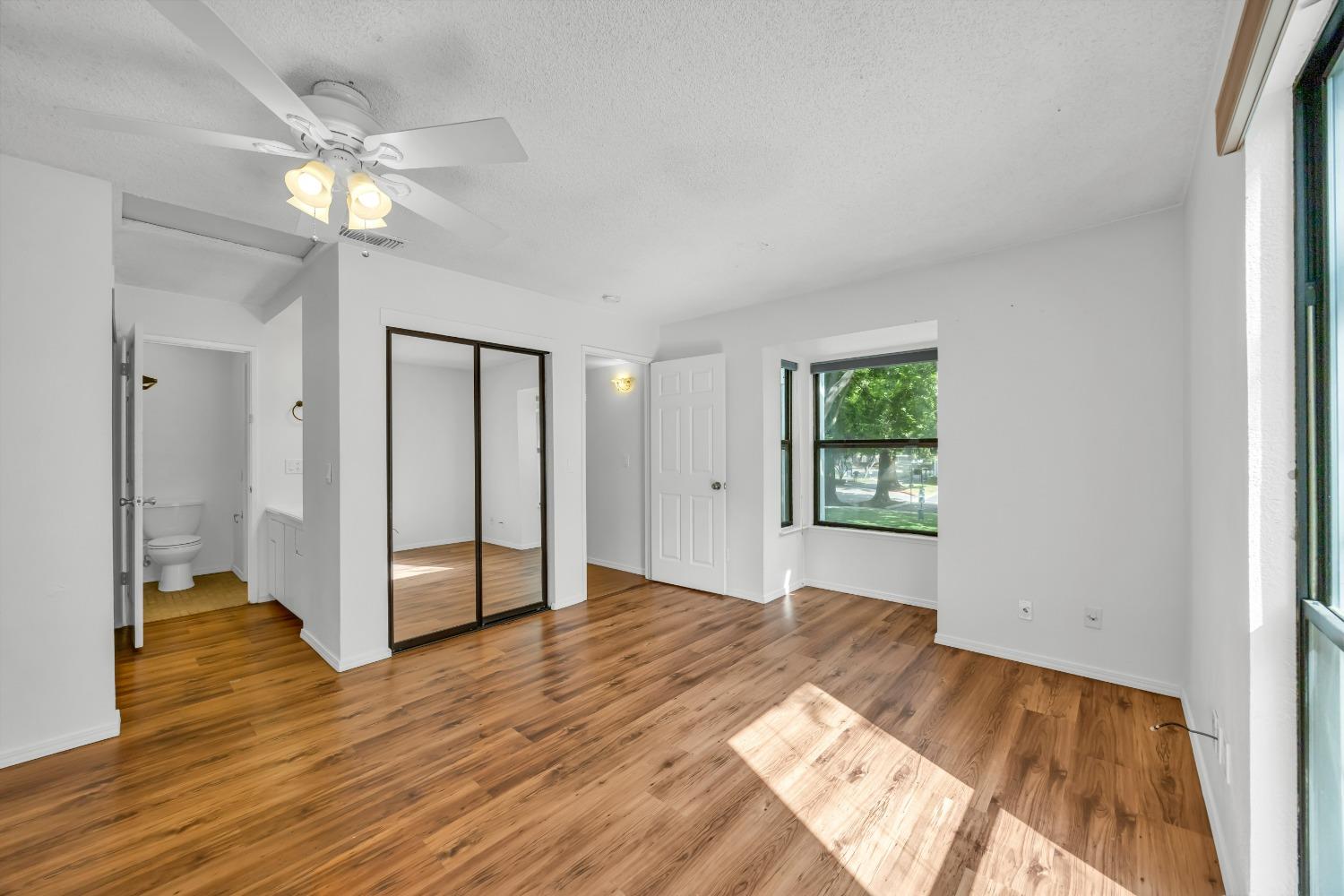 Photo #14: 225058496 Listing: Photo #14