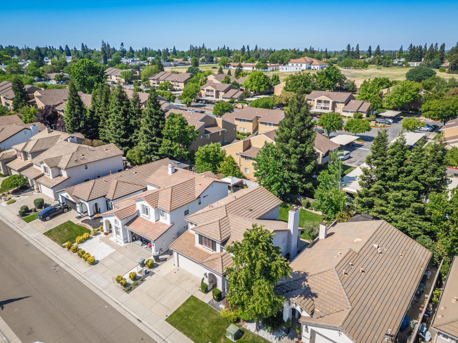 Detail Gallery Image 6 of 43 For 4624 Woodhawk Way, Antelope,  CA 95843 - 4 Beds | 3 Baths