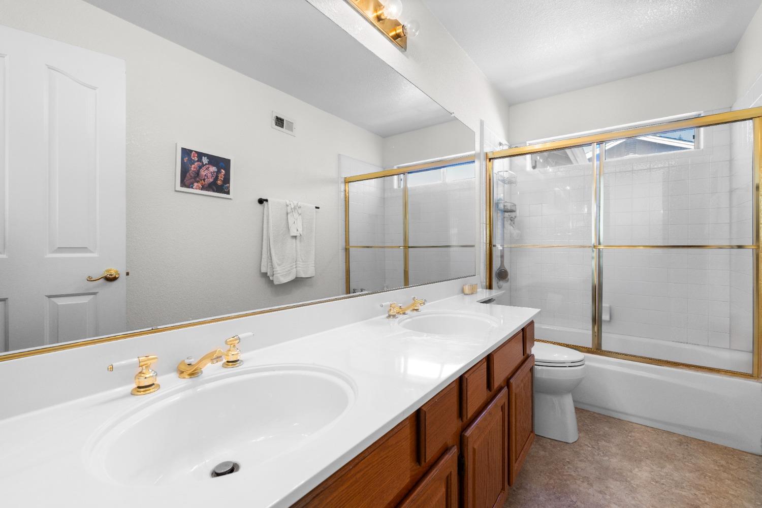Detail Gallery Image 19 of 22 For 5651 Blackrock Rd, Rocklin,  CA 95765 - 5 Beds | 3 Baths
