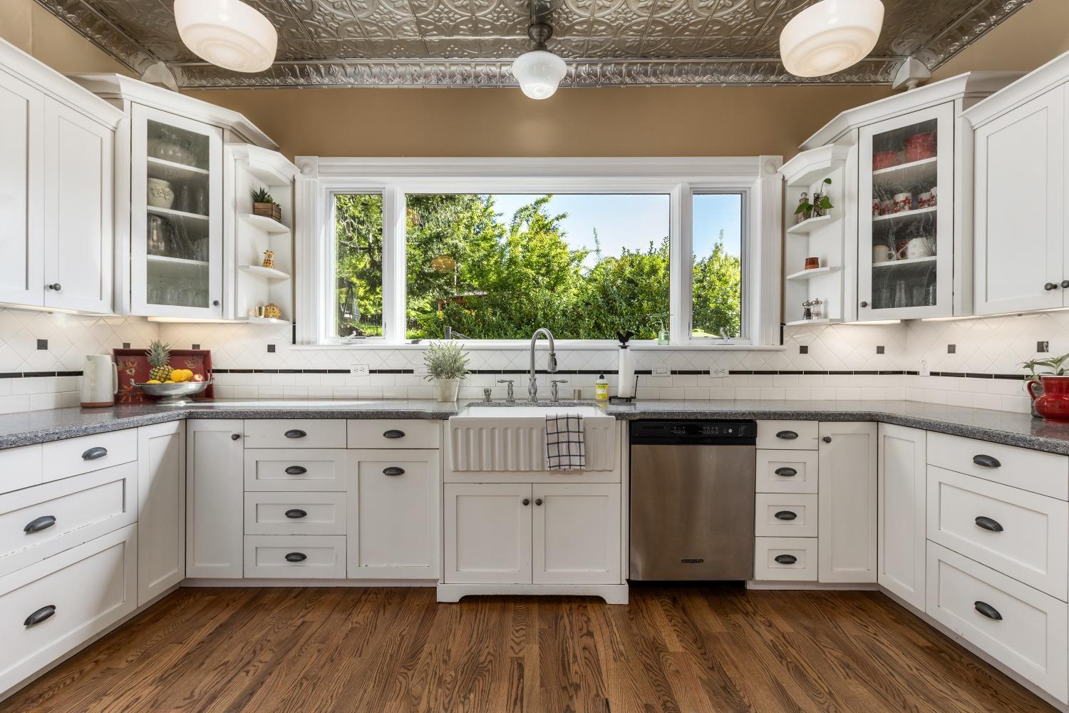 Detail Gallery Image 13 of 59 For 358 Mill St, Grass Valley,  CA 95945 - 8 Beds | 9 Baths