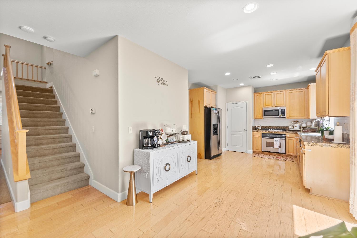 Detail Gallery Image 17 of 54 For 3034 Trap Rock Way, Sacramento,  CA 95835 - 3 Beds | 2/1 Baths