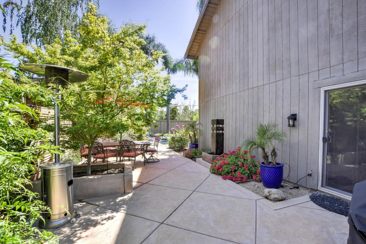 Detail Gallery Image 41 of 48 For 4904 Olive Oak Way, Carmichael,  CA 95608 - 4 Beds | 2 Baths