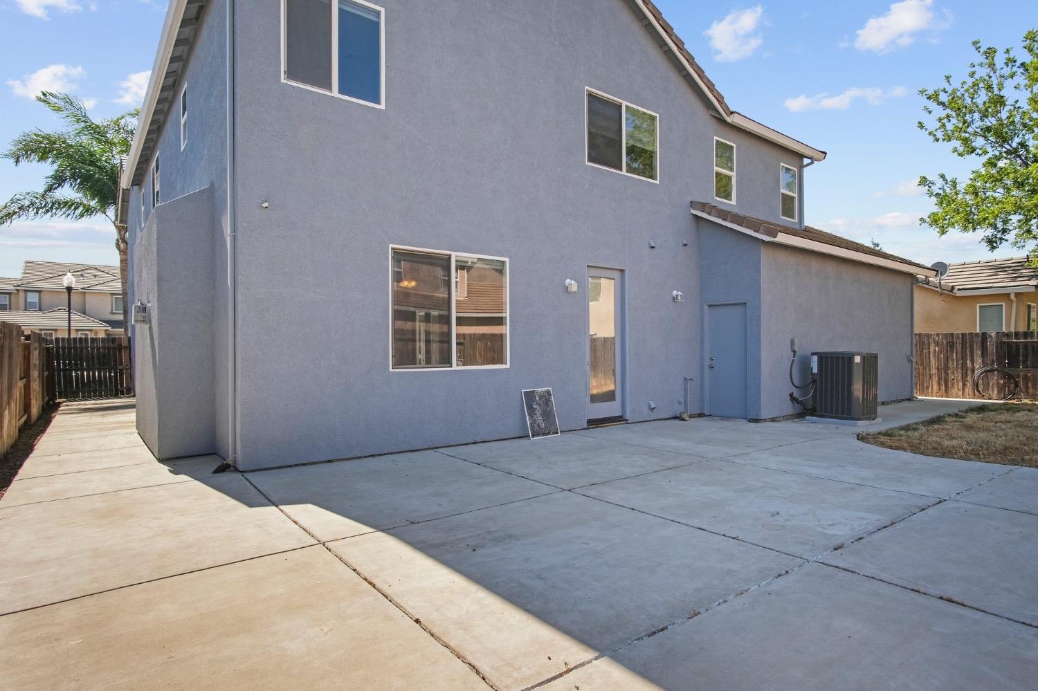 Detail Gallery Image 34 of 36 For 456 Meadow Creek Dr, Patterson,  CA 95363 - 5 Beds | 4/1 Baths