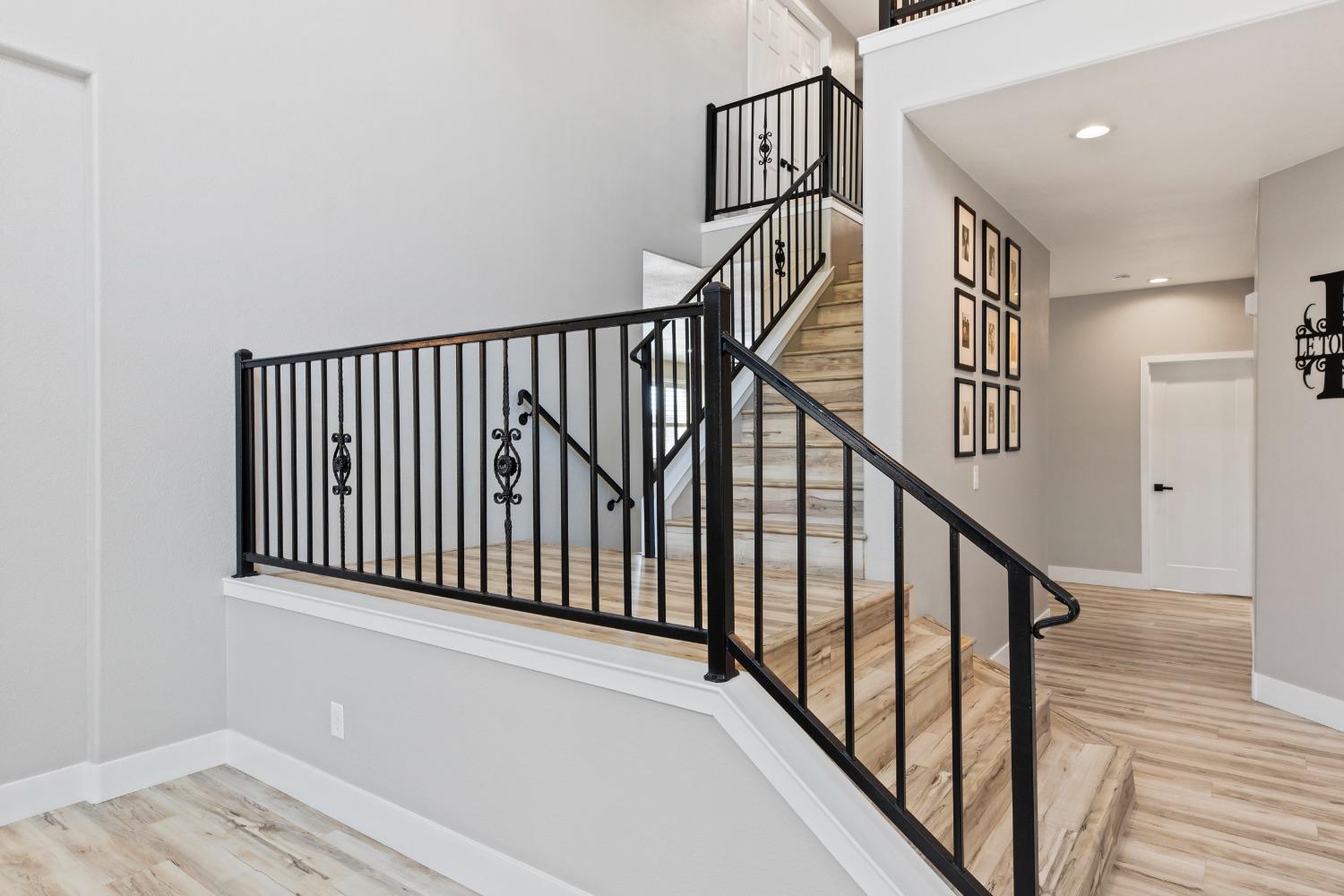 Detail Gallery Image 20 of 35 For 4201 Ballard Cir, Modesto,  CA 95356 - 5 Beds | 3 Baths