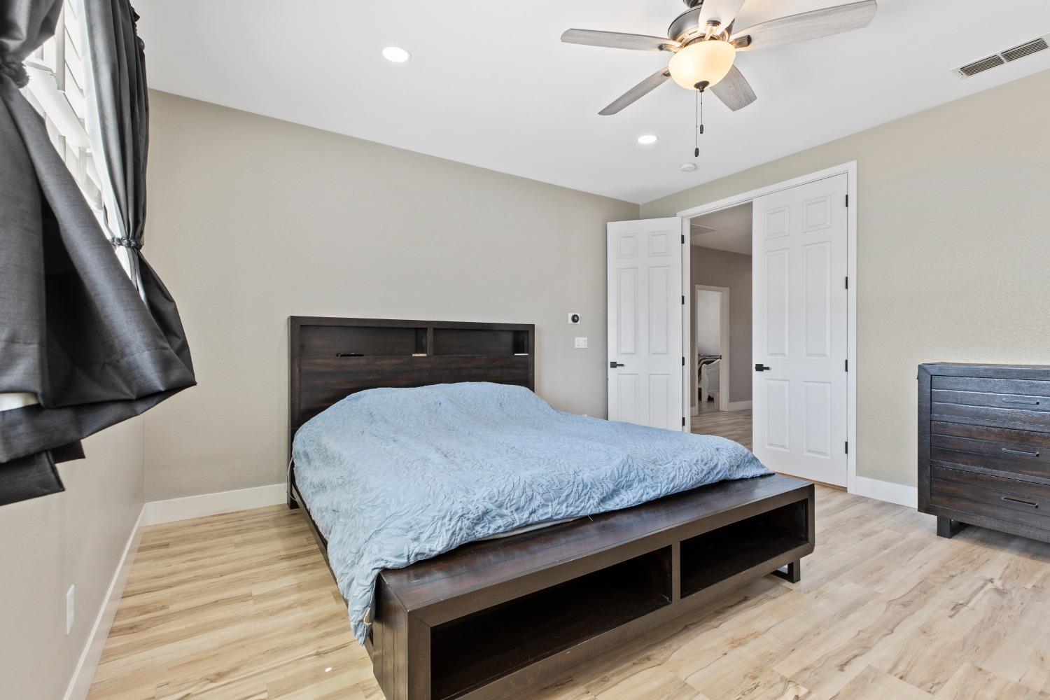Detail Gallery Image 29 of 35 For 4201 Ballard Cir, Modesto,  CA 95356 - 5 Beds | 3 Baths