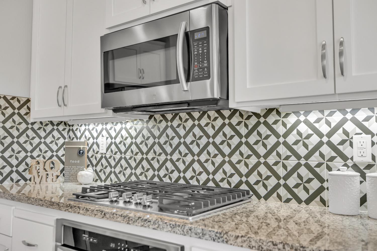 Detail Gallery Image 23 of 68 For 5409 Friesian Way, Elk Grove,  CA 95757 - 4 Beds | 2/1 Baths