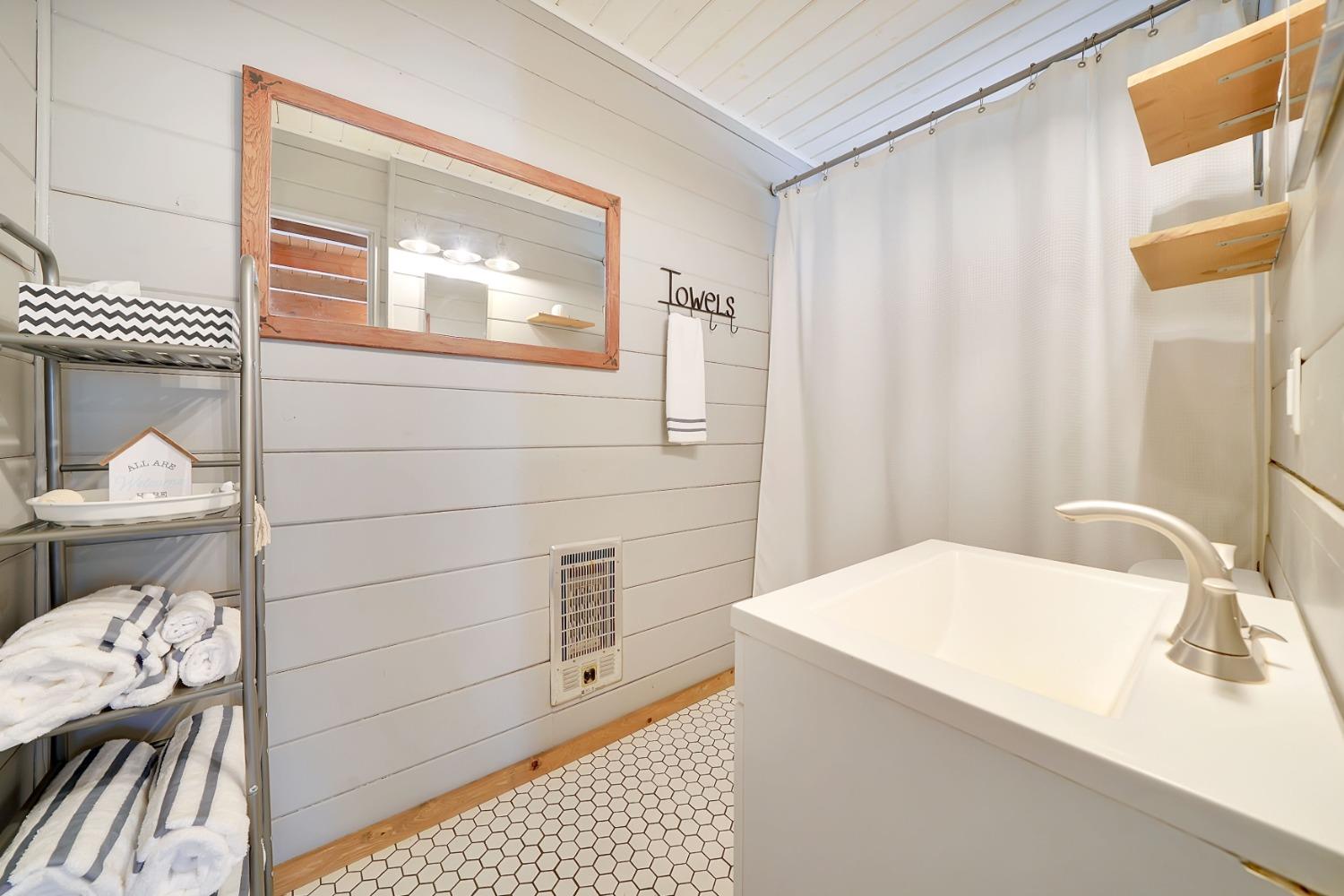 Detail Gallery Image 14 of 27 For 19353 Ponderosa Dr, Volcano,  CA 95689 - 2 Beds | 1 Baths