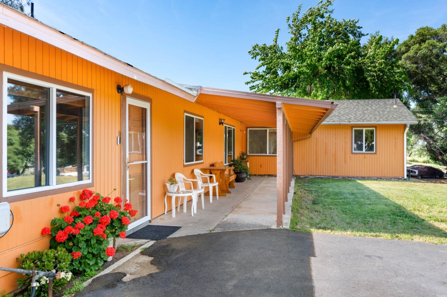 Detail Gallery Image 5 of 33 For 1020 Mount Ida Rd, Oroville,  CA 95966 - 3 Beds | 2/1 Baths