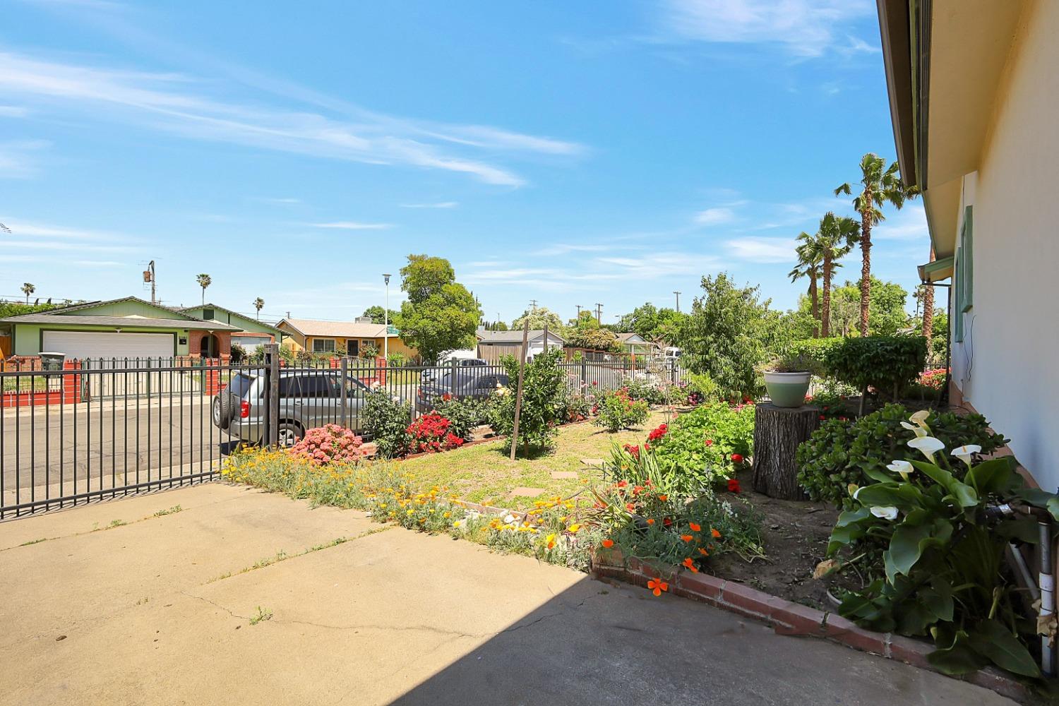 Detail Gallery Image 39 of 47 For 7612 Beth, Sacramento,  CA 95832 - 3 Beds | 2 Baths