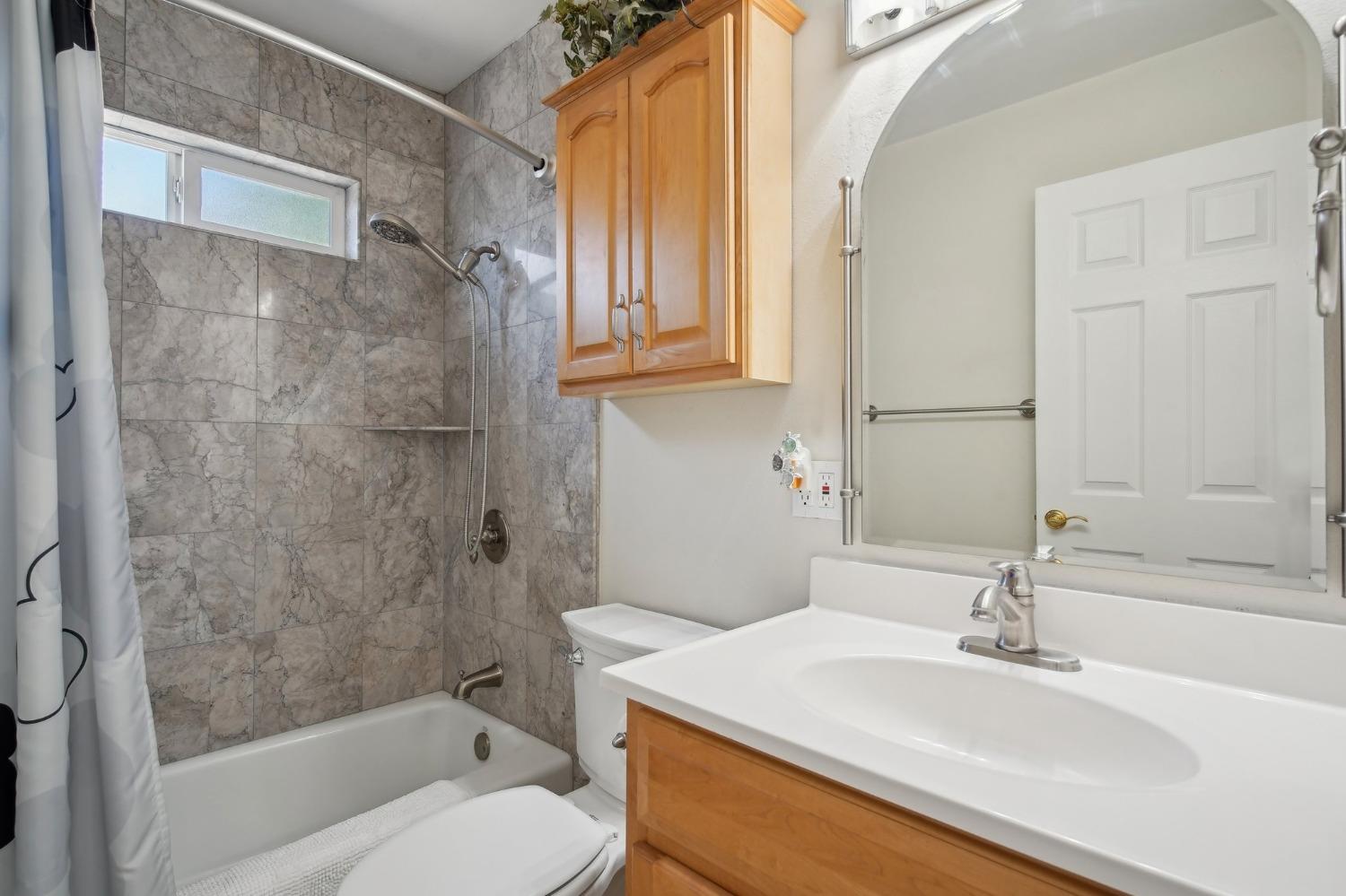 Detail Gallery Image 16 of 29 For 3965 Purdue Way, Livermore,  CA 94550 - 3 Beds | 2 Baths