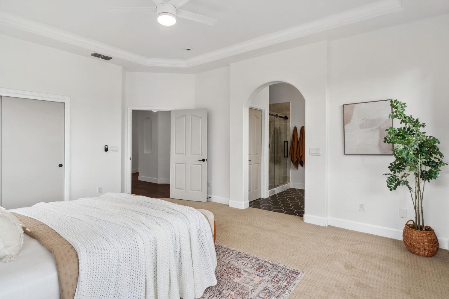 Detail Gallery Image 16 of 33 For 261 Vista Creek Cir, Sacramento,  CA 95835 - 5 Beds | 3/1 Baths