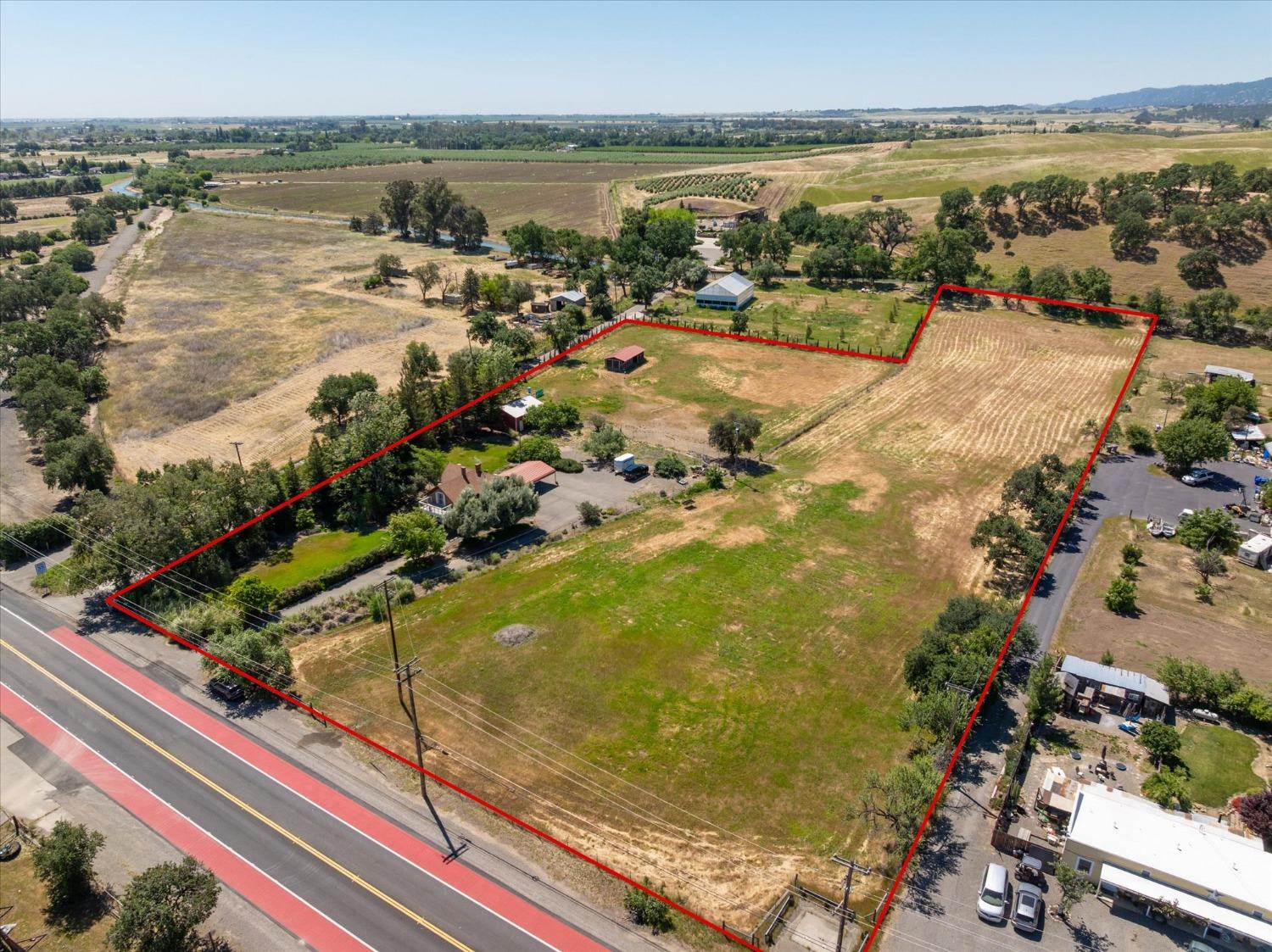 Detail Gallery Image 2 of 52 For 25107 Main St, Capay,  CA 95607 - 3 Beds | 1/1 Baths