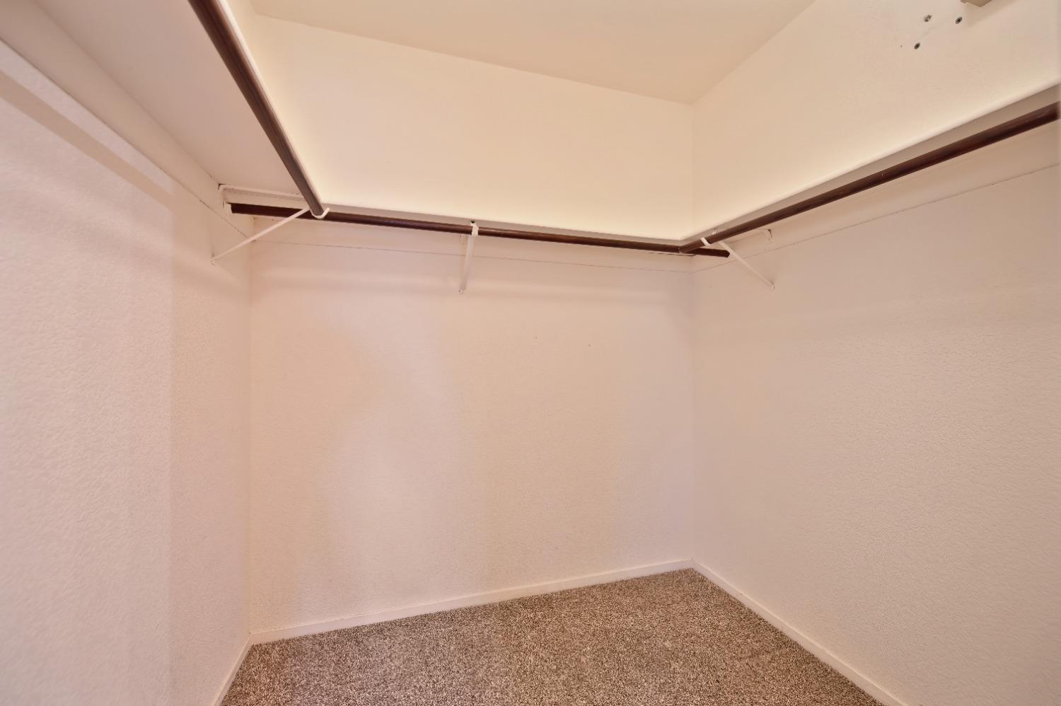 Detail Gallery Image 21 of 39 For 8211 Montreux Way, Sacramento,  CA 95828 - 3 Beds | 2 Baths