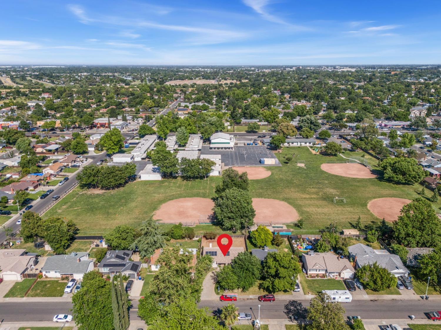 Detail Gallery Image 29 of 33 For 2732 Northglen St, Sacramento,  CA 95833 - 3 Beds | 2 Baths