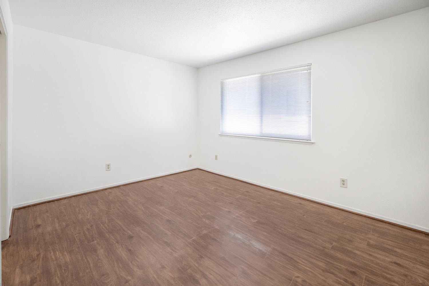 Photo #14: 225059014 Listing: Photo #14