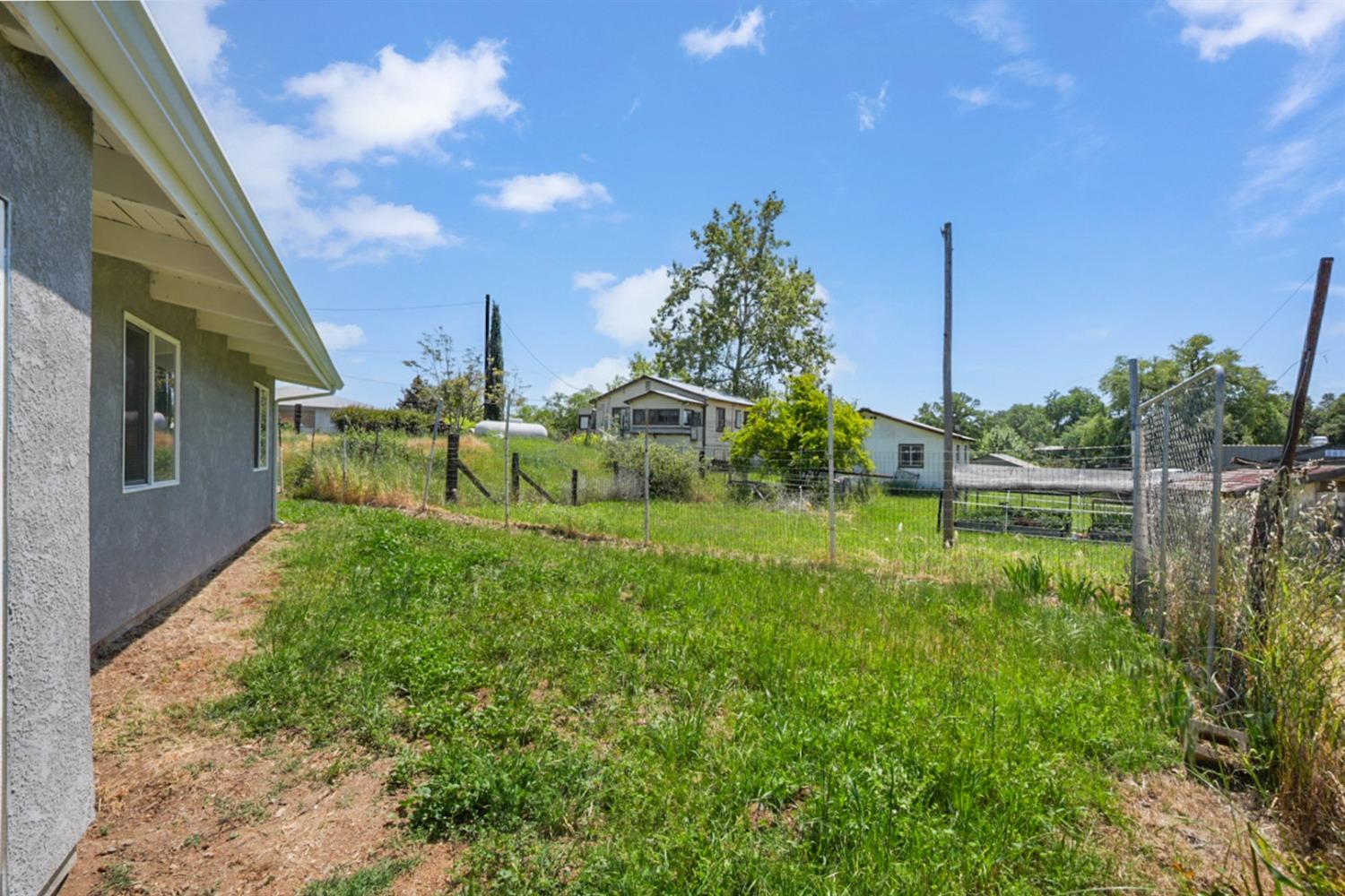 Detail Gallery Image 4 of 31 For 16310 Jacksonville Rd, Jamestown,  CA 95327 - 3 Beds | 1 Baths