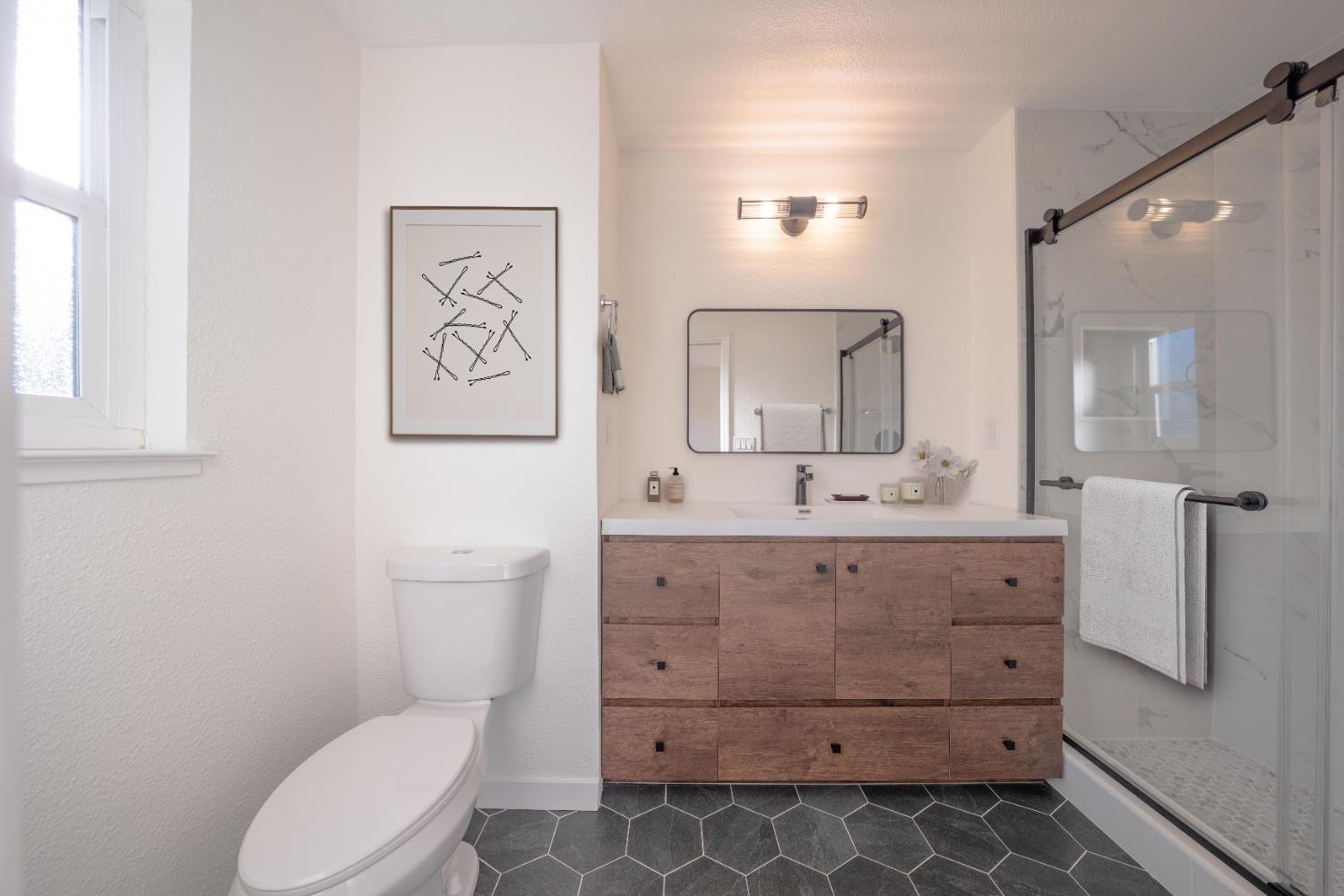 Detail Gallery Image 11 of 34 For 2652 Aramon Dr, Rancho Cordova,  CA 95670 - 3 Beds | 2 Baths