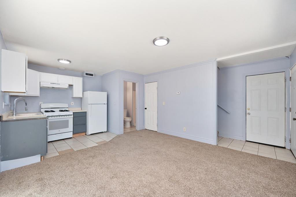 Detail Gallery Image 11 of 36 For 226 Nimitz St, Sacramento,  CA 95838 - – Beds | – Baths