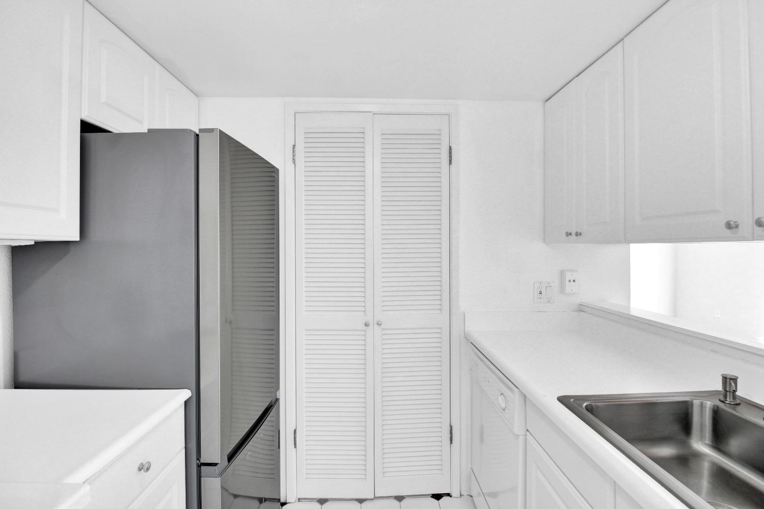 Photo #16: 225058646 Listing: Photo #16