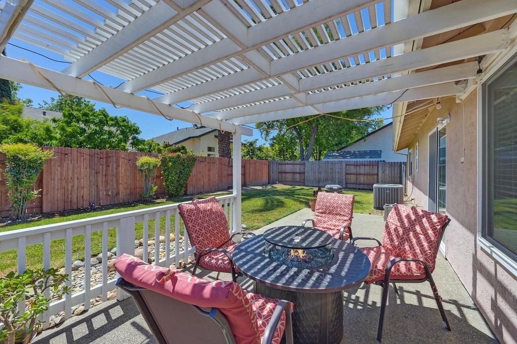 Detail Gallery Image 18 of 21 For 9020 Amador Valley Ct, Sacramento,  CA 95829 - 3 Beds | 2 Baths