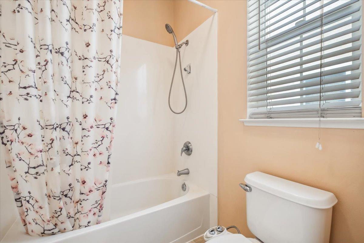 Detail Gallery Image 39 of 45 For 1012 Rock Harbor Pt, Hercules,  CA 94547 - 4 Beds | 4 Baths