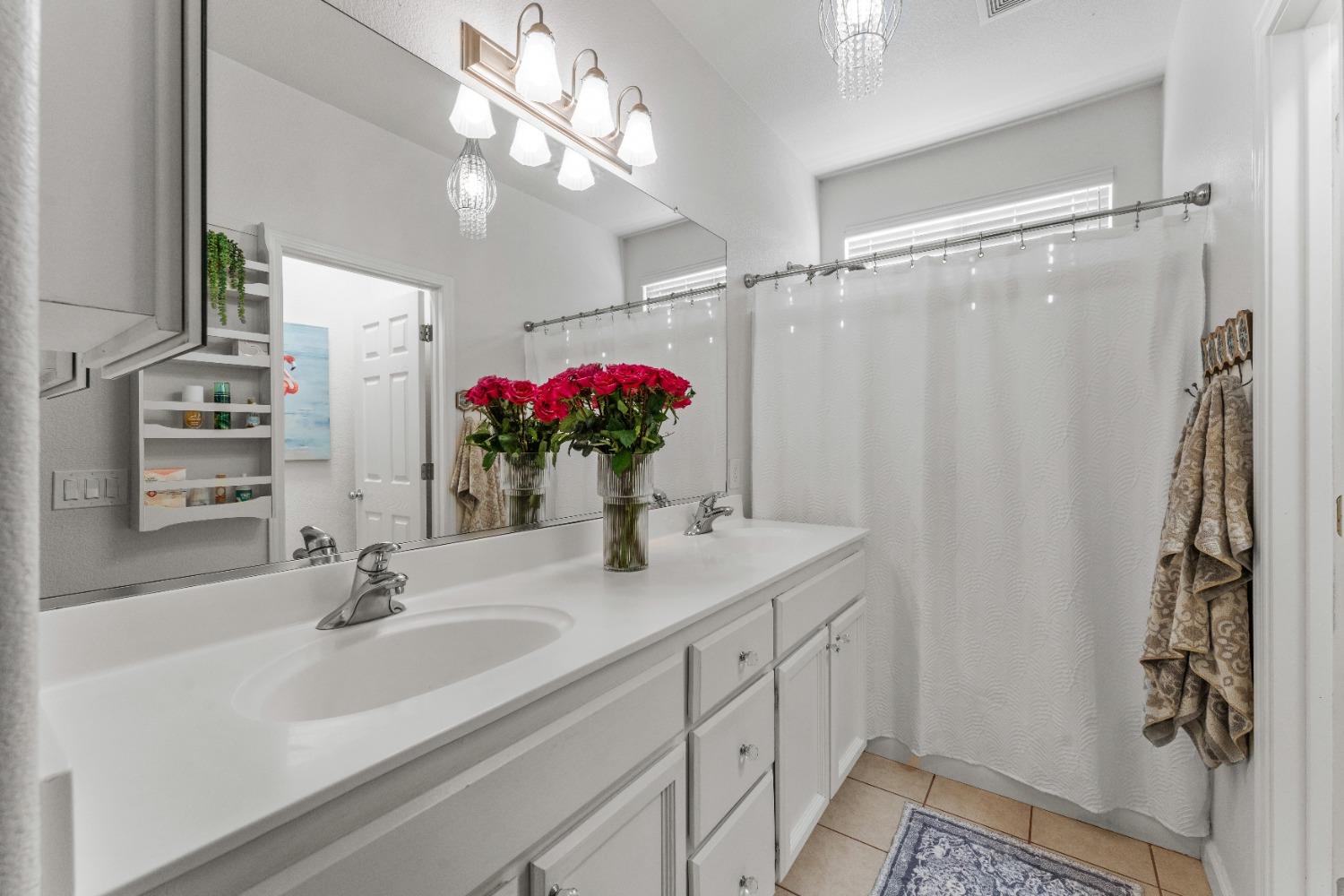 Detail Gallery Image 17 of 31 For 5844 Blue Beech Ct, Antelope,  CA 95843 - 4 Beds | 2 Baths