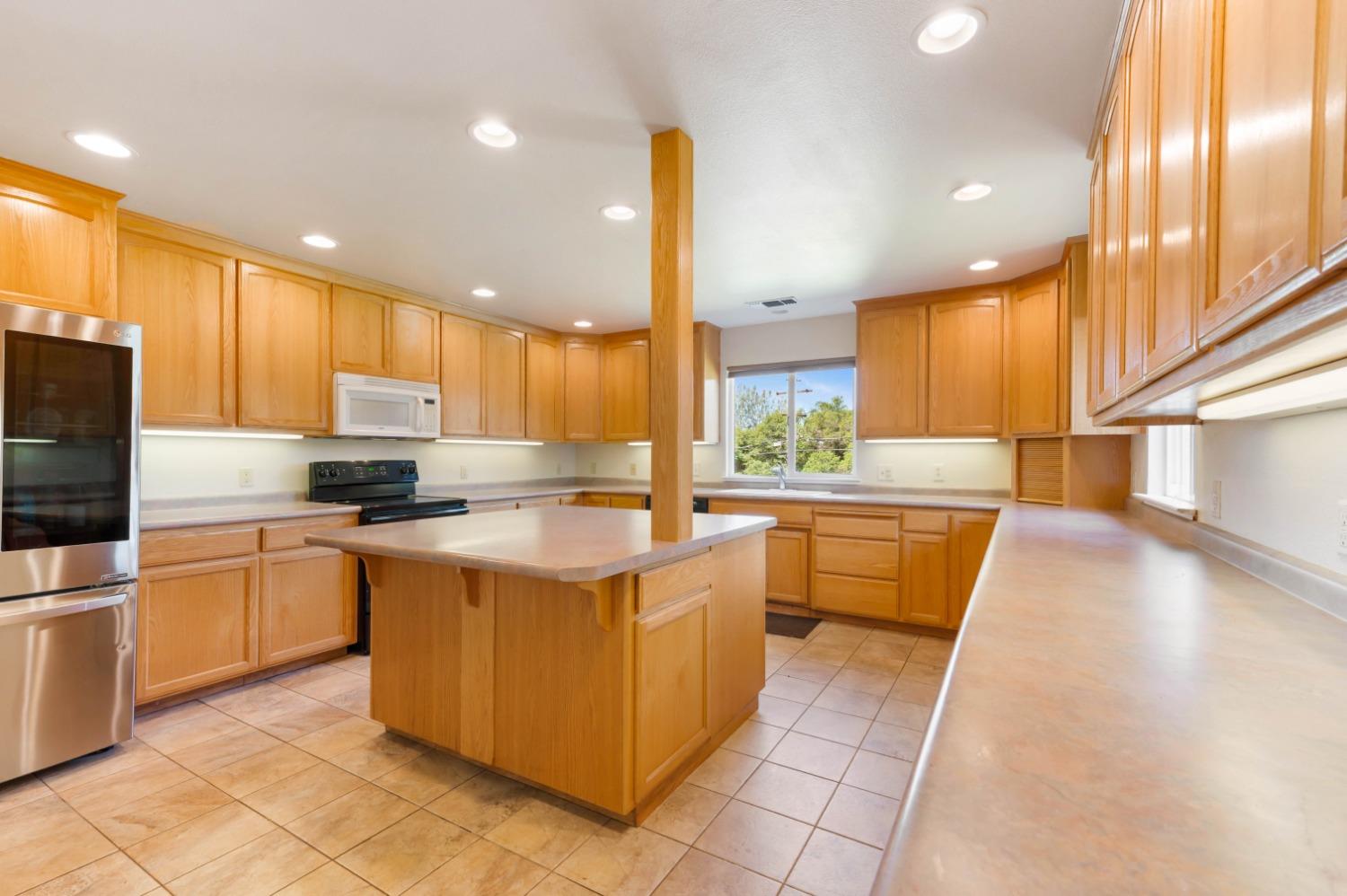 Detail Gallery Image 19 of 33 For 1020 Mount Ida Rd, Oroville,  CA 95966 - 3 Beds | 2/1 Baths