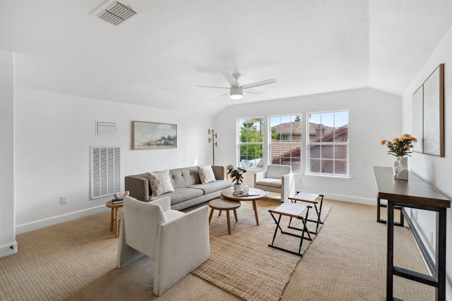 Detail Gallery Image 27 of 33 For 261 Vista Creek Cir, Sacramento,  CA 95835 - 5 Beds | 3/1 Baths