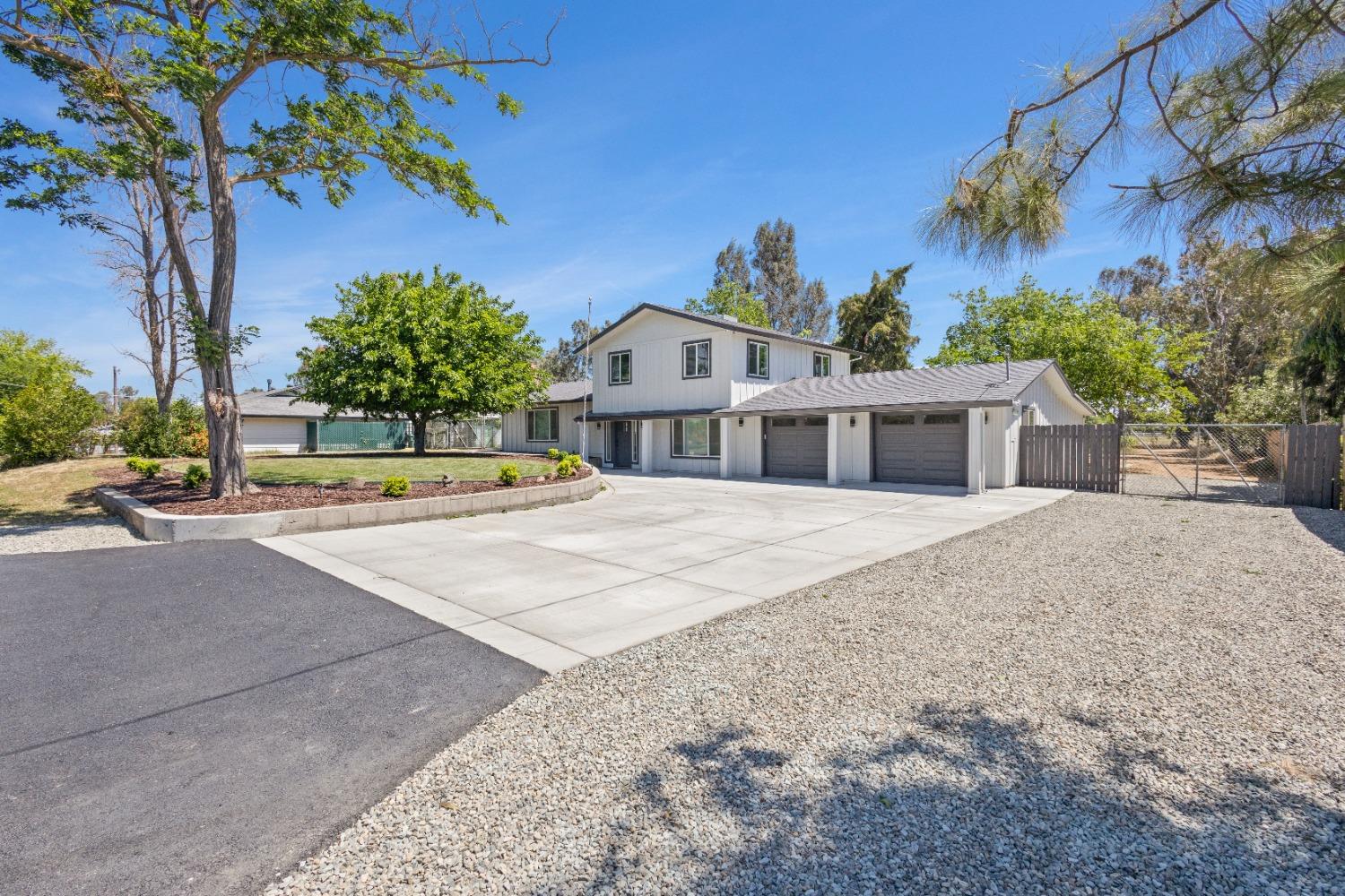 Detail Gallery Image 4 of 52 For 7612 9th St, Elverta,  CA 95626 - 4 Beds | 3 Baths