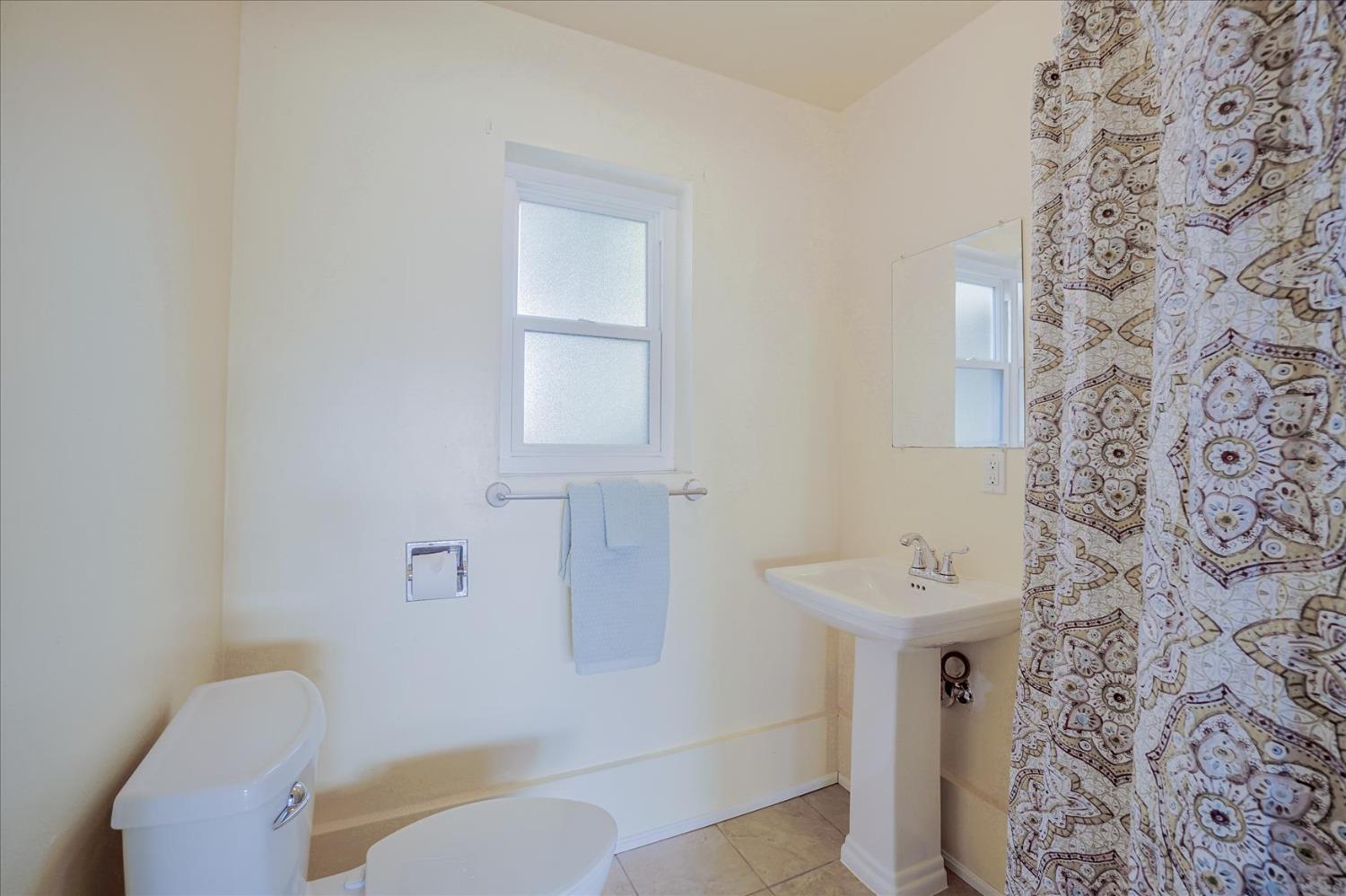 Detail Gallery Image 22 of 26 For 8745 Baxter Way, Orangevale,  CA 95662 - 3 Beds | 2 Baths