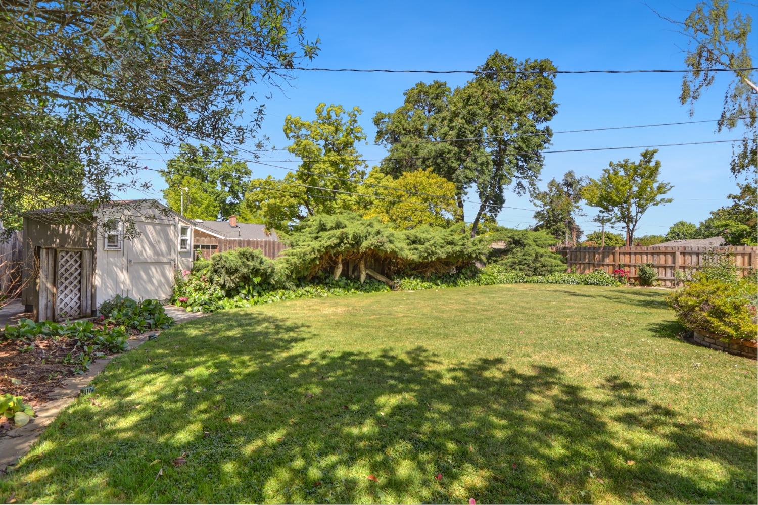 Detail Gallery Image 21 of 27 For 4767 Bowerwood Dr, Carmichael,  CA 95608 - 3 Beds | 2 Baths