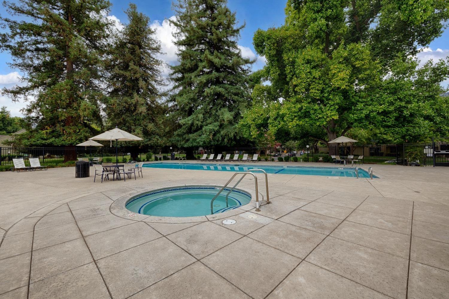 Detail Gallery Image 53 of 57 For 314 Elmhurst Cir, Sacramento,  CA 95825 - 2 Beds | 2/1 Baths