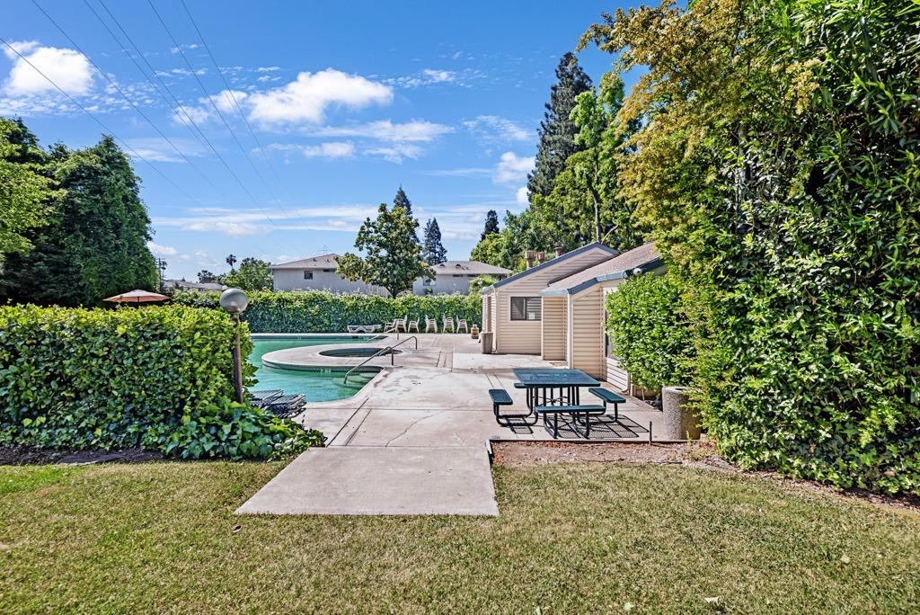 Hurley Way #68, Sacramento, California image 30