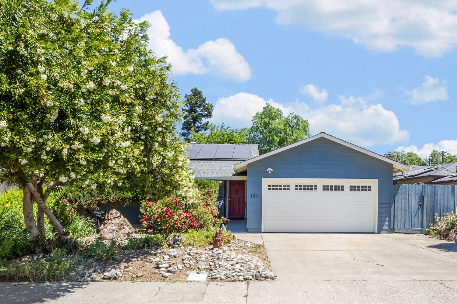 Detail Gallery Image 2 of 40 For 1311 Harley Dr, Woodland,  CA 95695 - 3 Beds | 2 Baths
