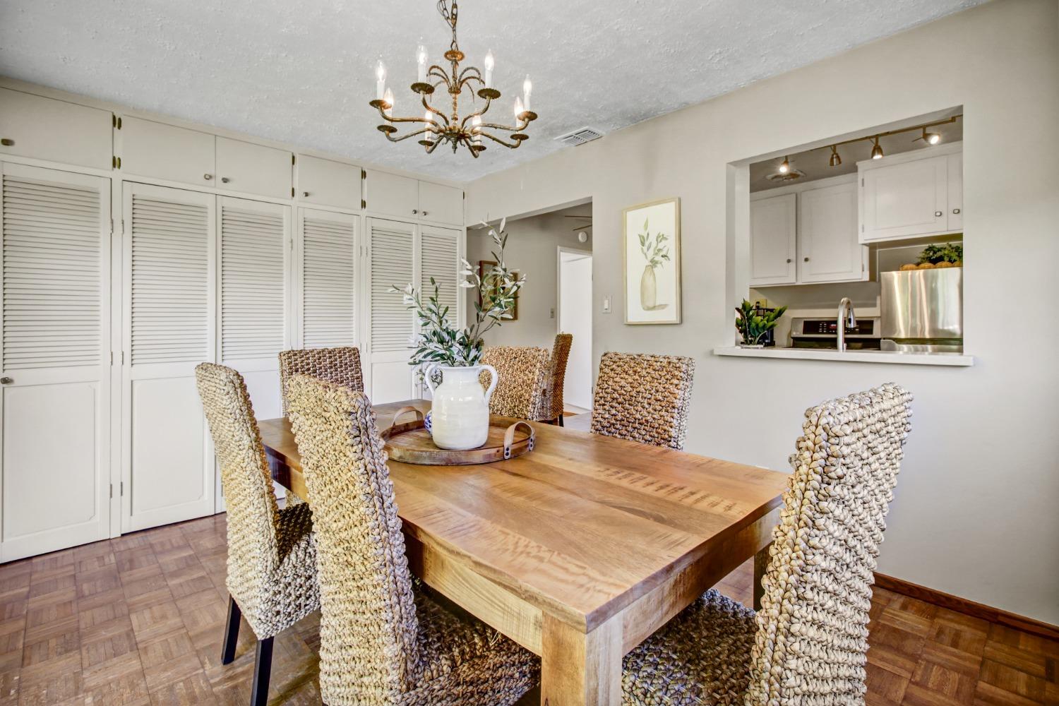 Detail Gallery Image 21 of 73 For 1837 Drew Ct, Carmichael,  CA 95608 - 4 Beds | 2 Baths
