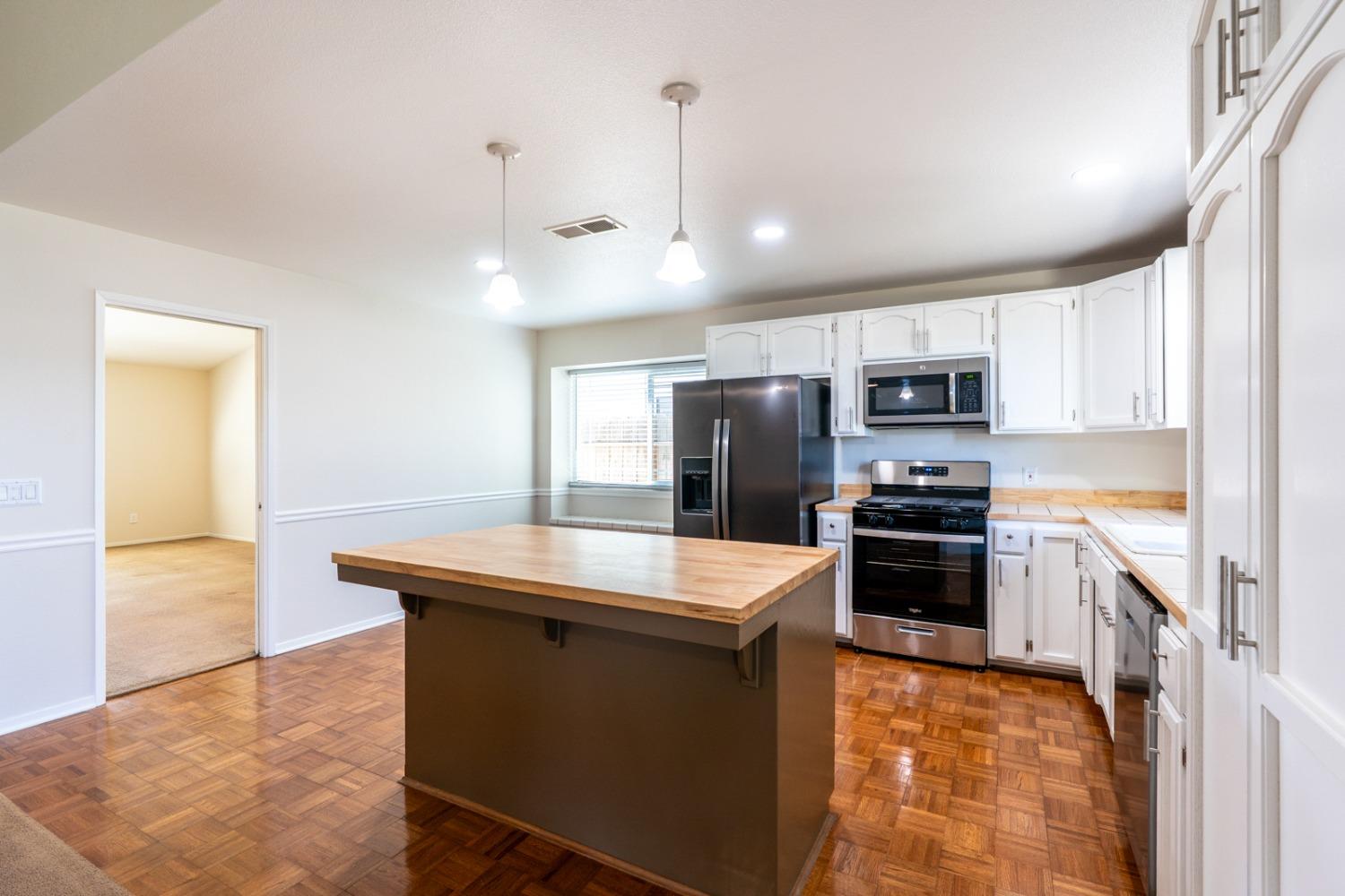 Manzanita Drive, Atwater, California image 8