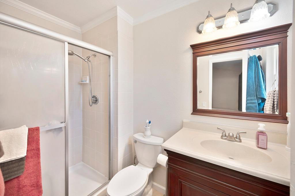 Detail Gallery Image 16 of 21 For 9020 Amador Valley Ct, Sacramento,  CA 95829 - 3 Beds | 2 Baths