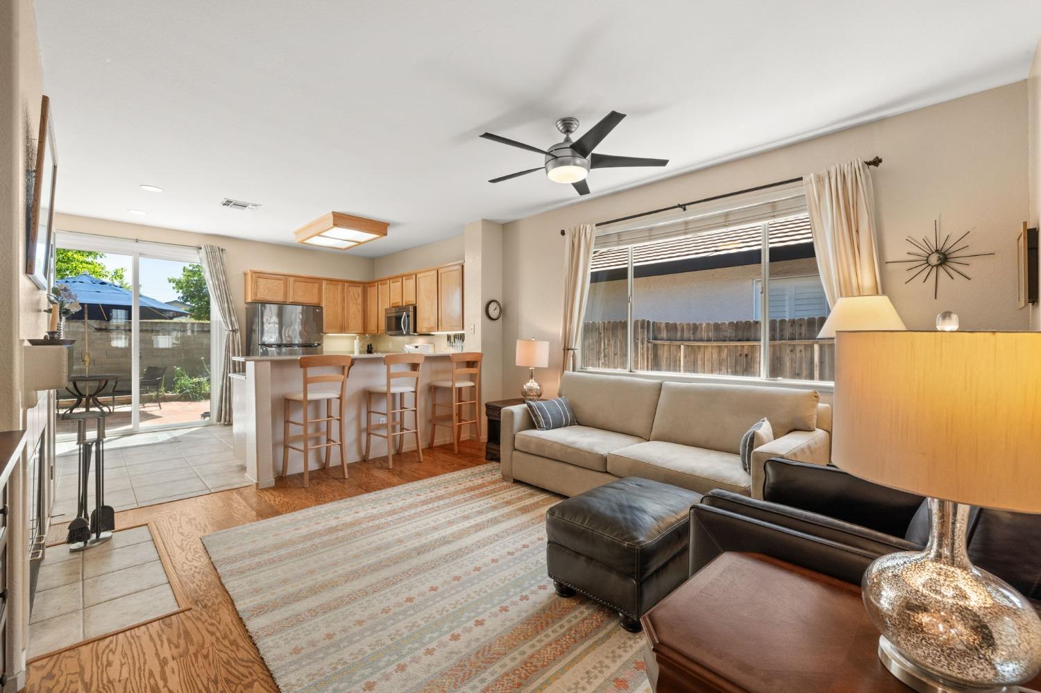 Detail Gallery Image 9 of 39 For 6504 Trailride Way, Citrus Heights,  CA 95621 - 3 Beds | 2 Baths