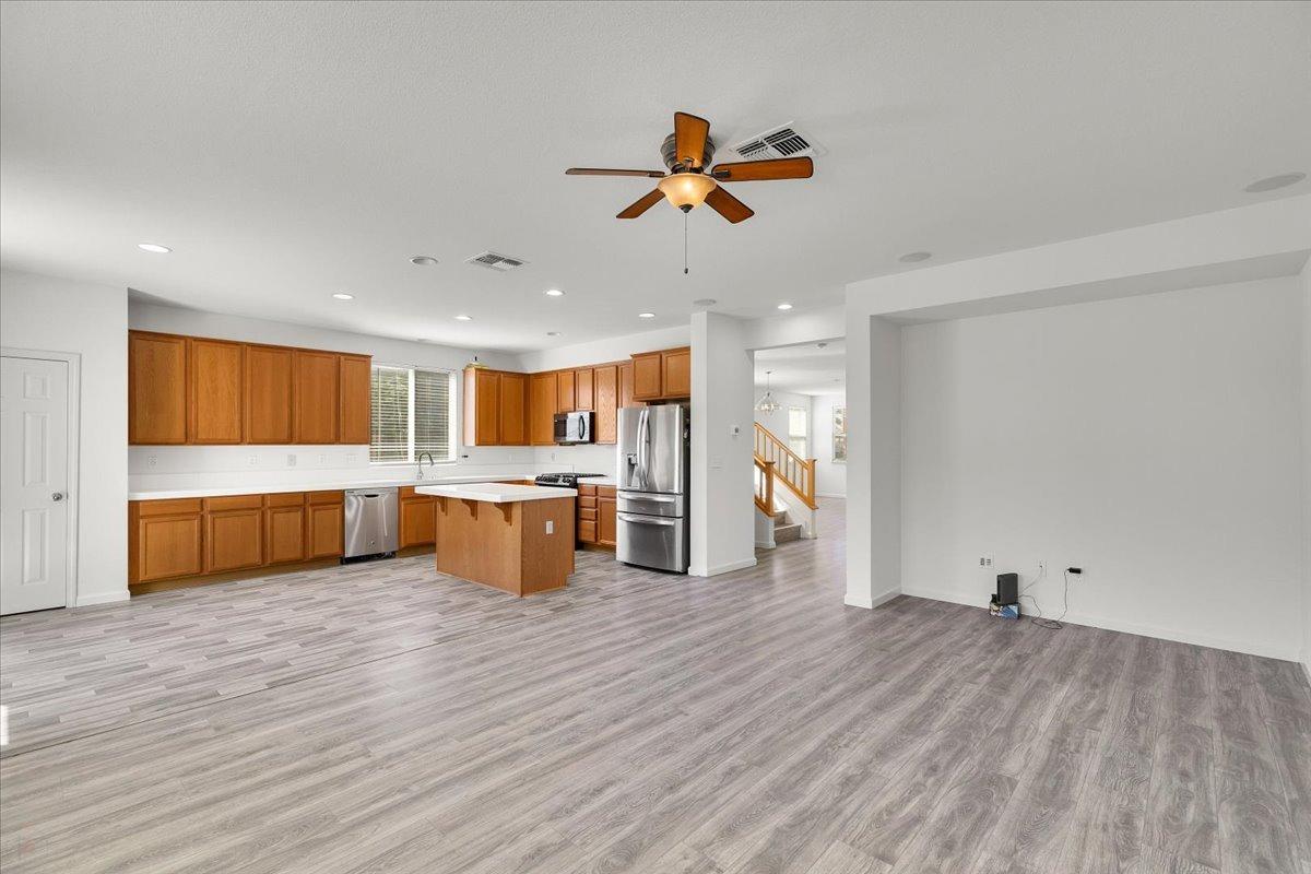 Detail Gallery Image 16 of 53 For 1454 Longhorn Dr, Patterson,  CA 95363 - 5 Beds | 3 Baths