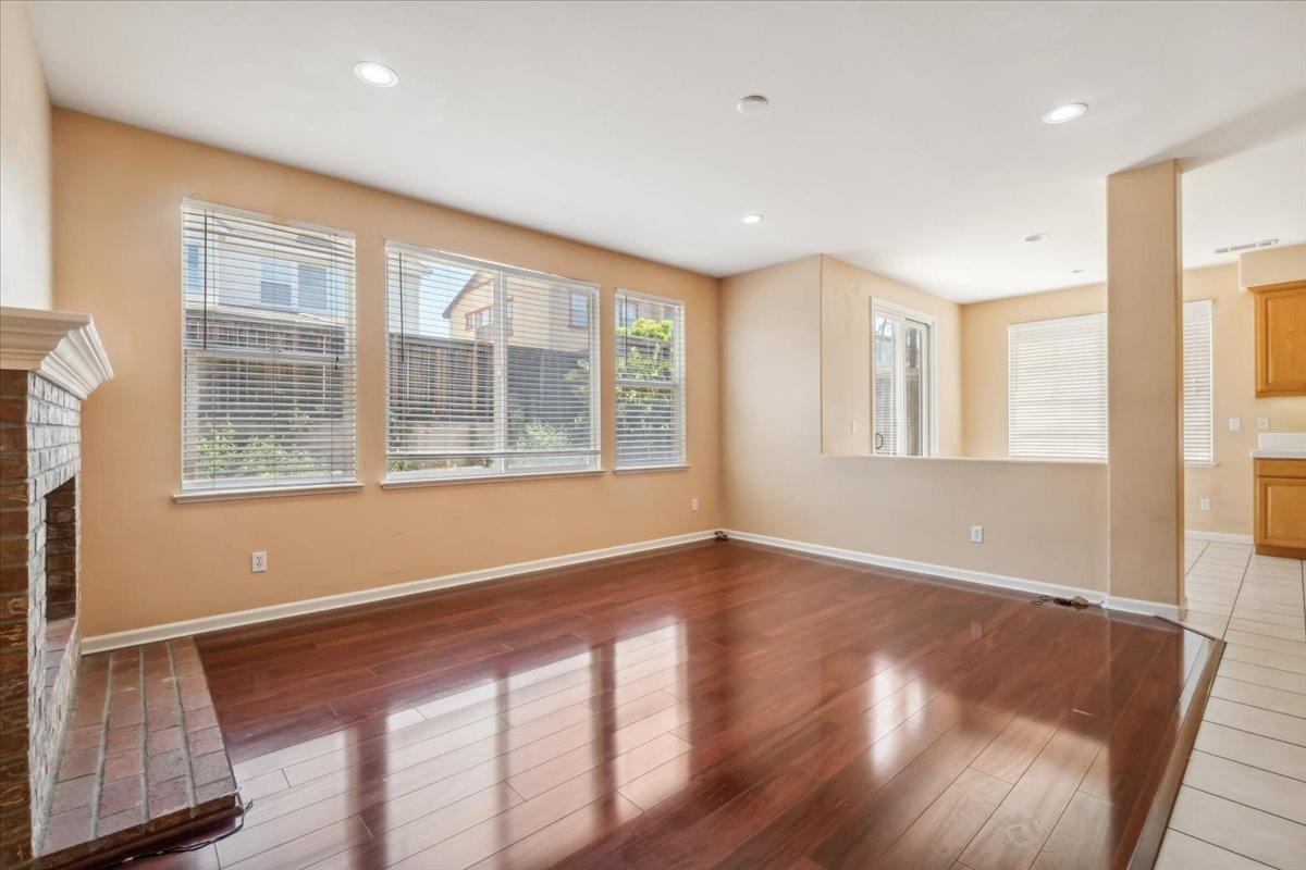 Detail Gallery Image 17 of 45 For 1012 Rock Harbor Pt, Hercules,  CA 94547 - 4 Beds | 4 Baths
