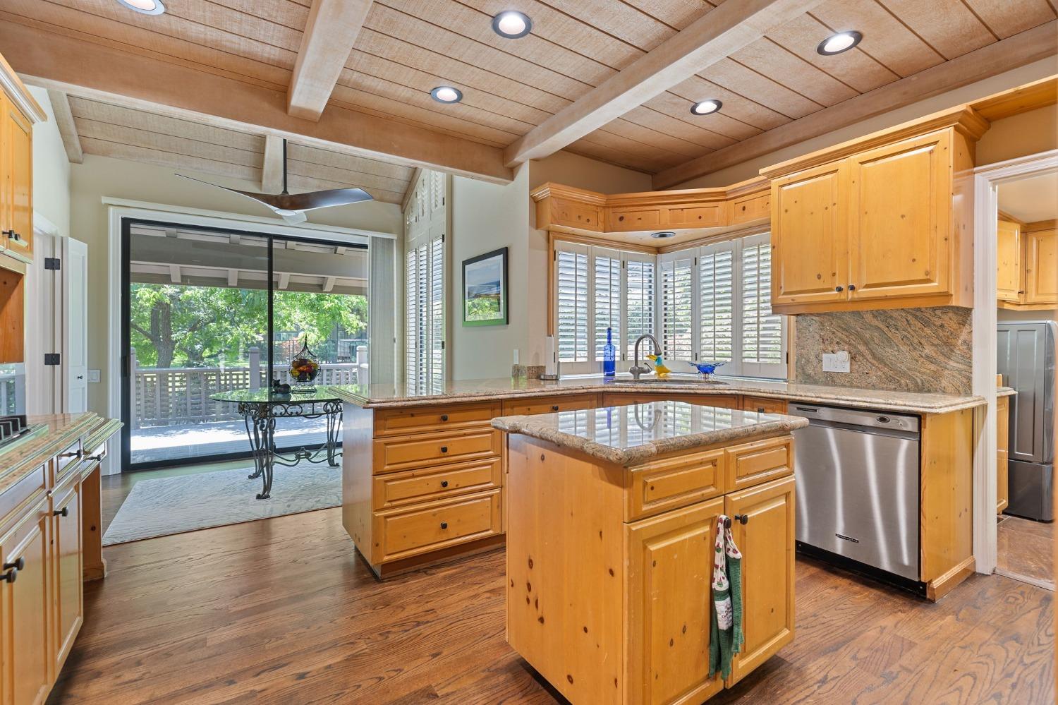 Detail Gallery Image 39 of 68 For 7634 Pineridge Ln, Fair Oaks,  CA 95628 - 3 Beds | 2 Baths