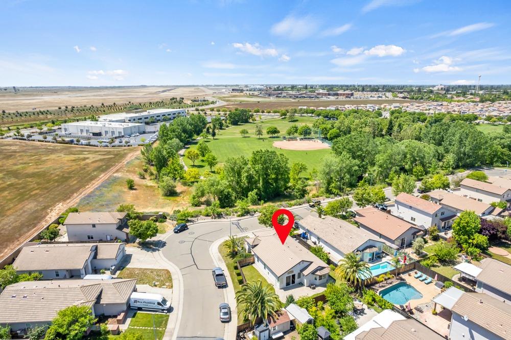 Detail Gallery Image 33 of 35 For 3573 Bardolino Way, Rancho Cordova,  CA 95670 - 4 Beds | 2 Baths
