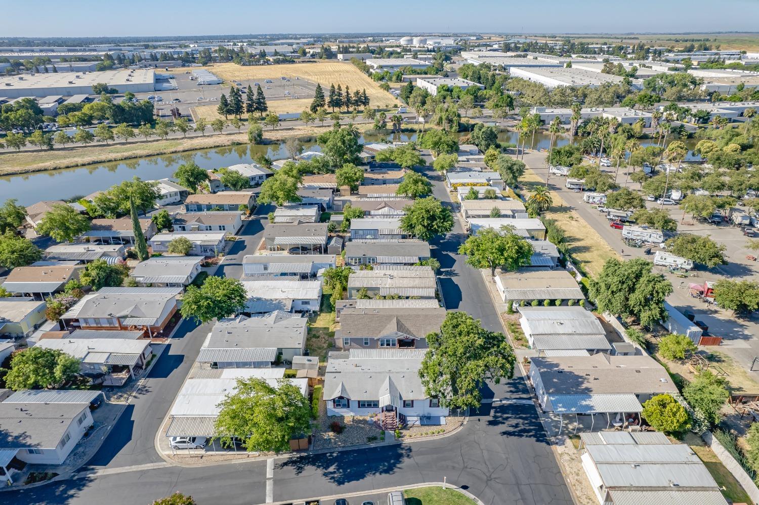 Detail Gallery Image 50 of 53 For 3901 Lake Rd 169, West Sacramento,  CA 95691 - 3 Beds | 2 Baths