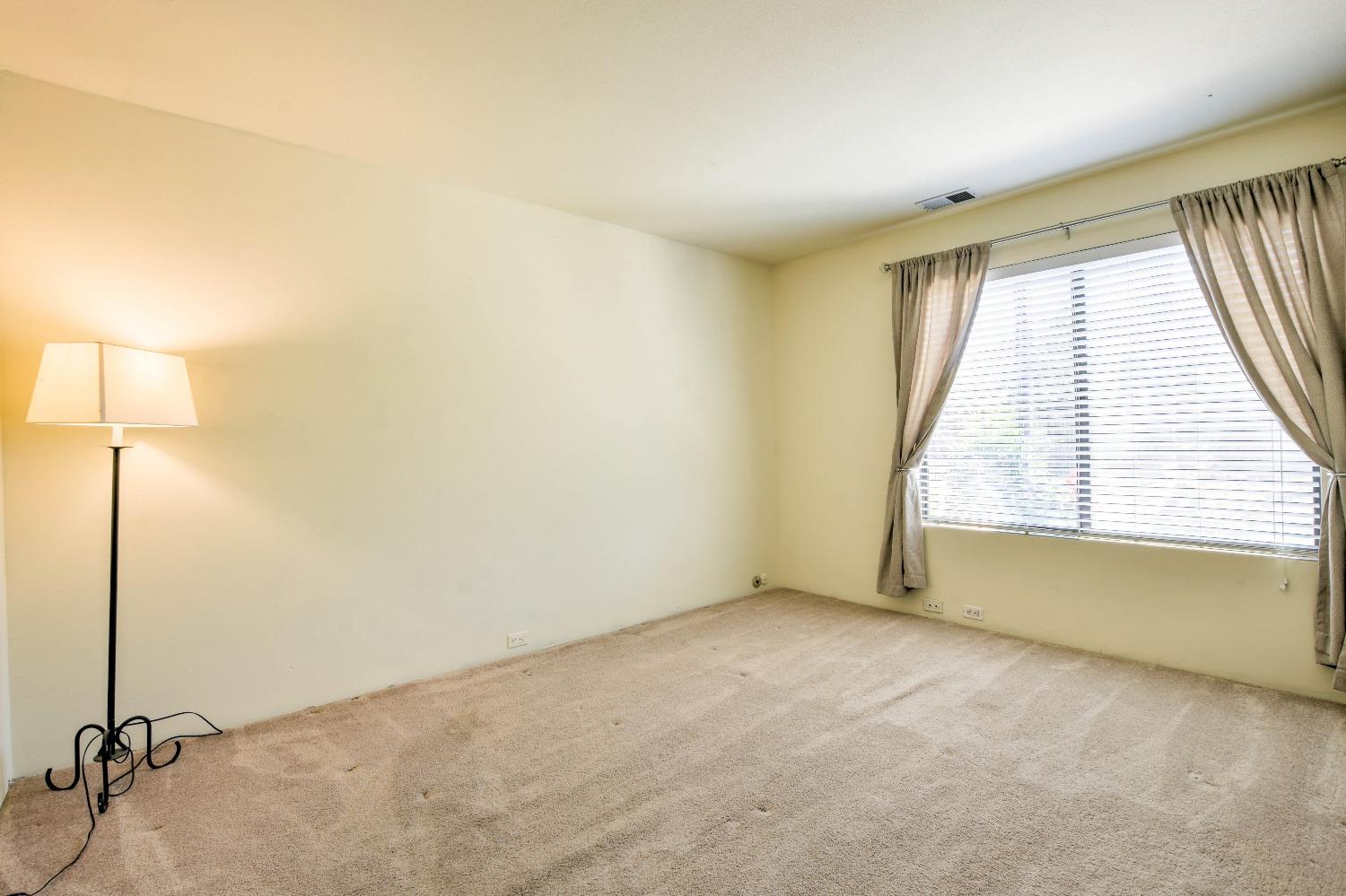 Detail Gallery Image 26 of 48 For 4904 Olive Oak Way, Carmichael,  CA 95608 - 4 Beds | 2 Baths