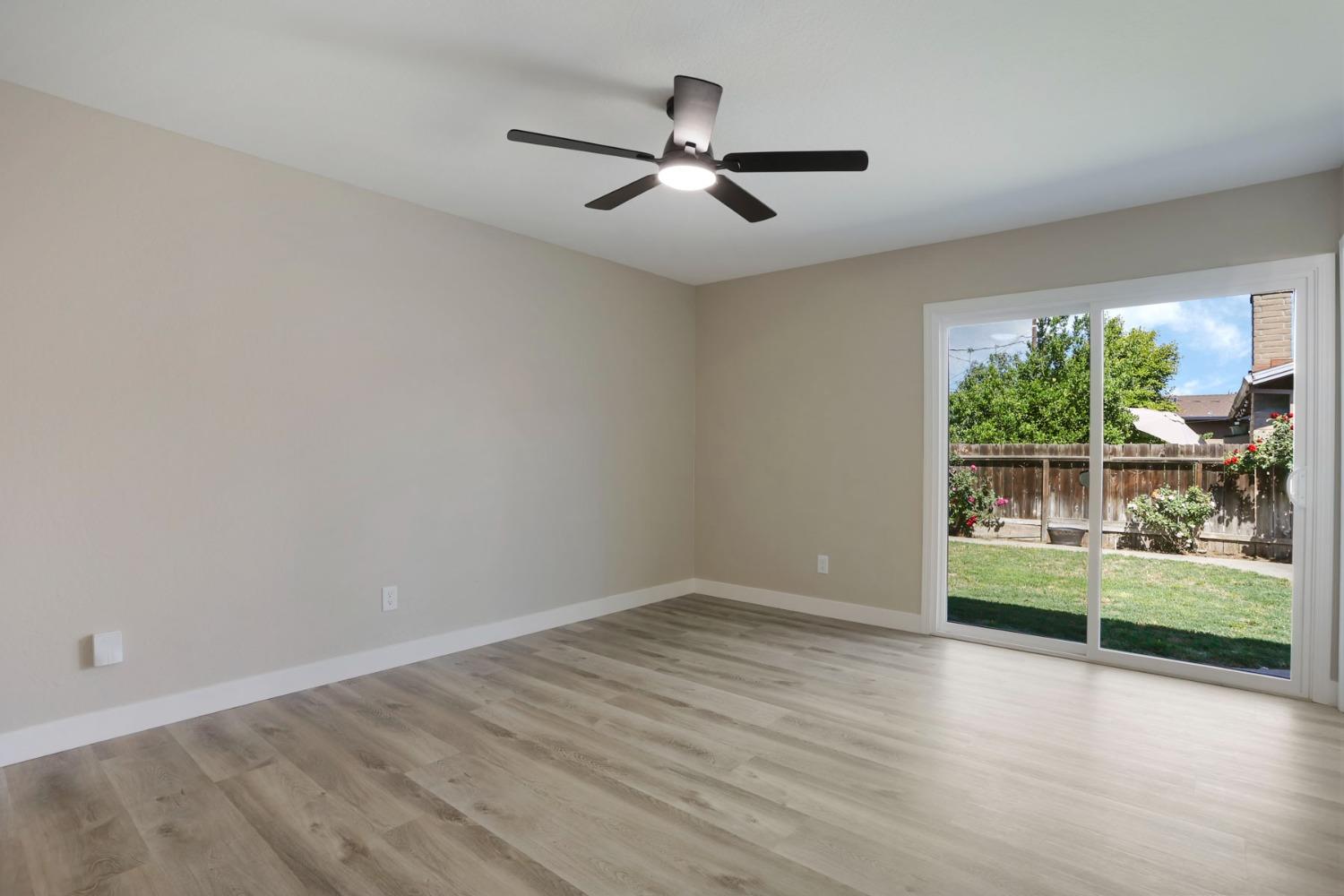 Detail Gallery Image 23 of 34 For 2715 Madrone Ave, Stockton,  CA 95207 - 3 Beds | 2 Baths