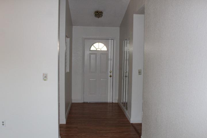 Detail Gallery Image 2 of 38 For 7208 Parkvale Way, Citrus Heights,  CA 95621 - 4 Beds | 2 Baths